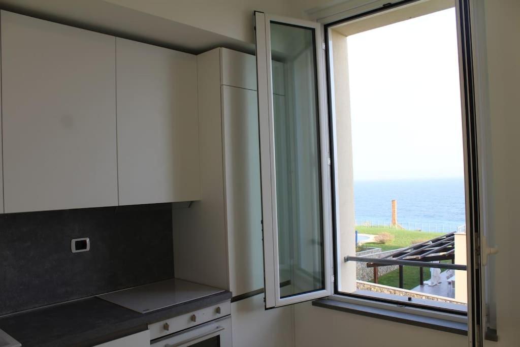 Appartamento Romantico Con Piscina Cervo Exterior photo